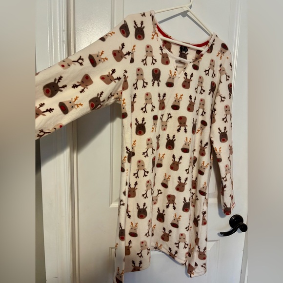 Kensie pj set 1X fleece nightgown and hat reindeer Christmas holiday New - Picture 3 of 11